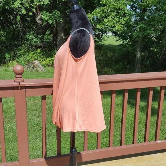 Hiistandd Women's Comfy Casual Sleeveless V Neck Twist Knotted Tank Top Shirt, - Picture 7 of 12